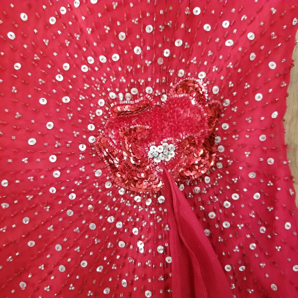 Elegant Red Silk Evening Dress with Sequins and Beads, Size 8 - Picture 4 of 11
